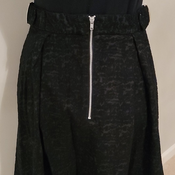 Black flare skirt - Picture 4 of 6